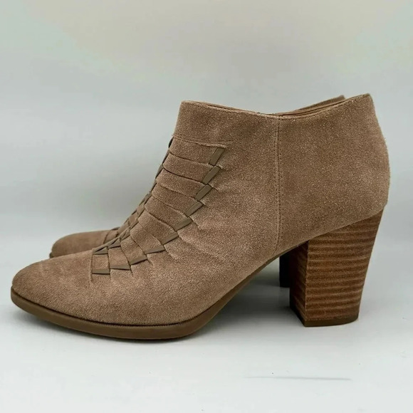 FRANCO SARTO Destiny Suede Leather Boot  Topstitch Taupe Ankle Boots Size 8.5 - Picture 1 of 10